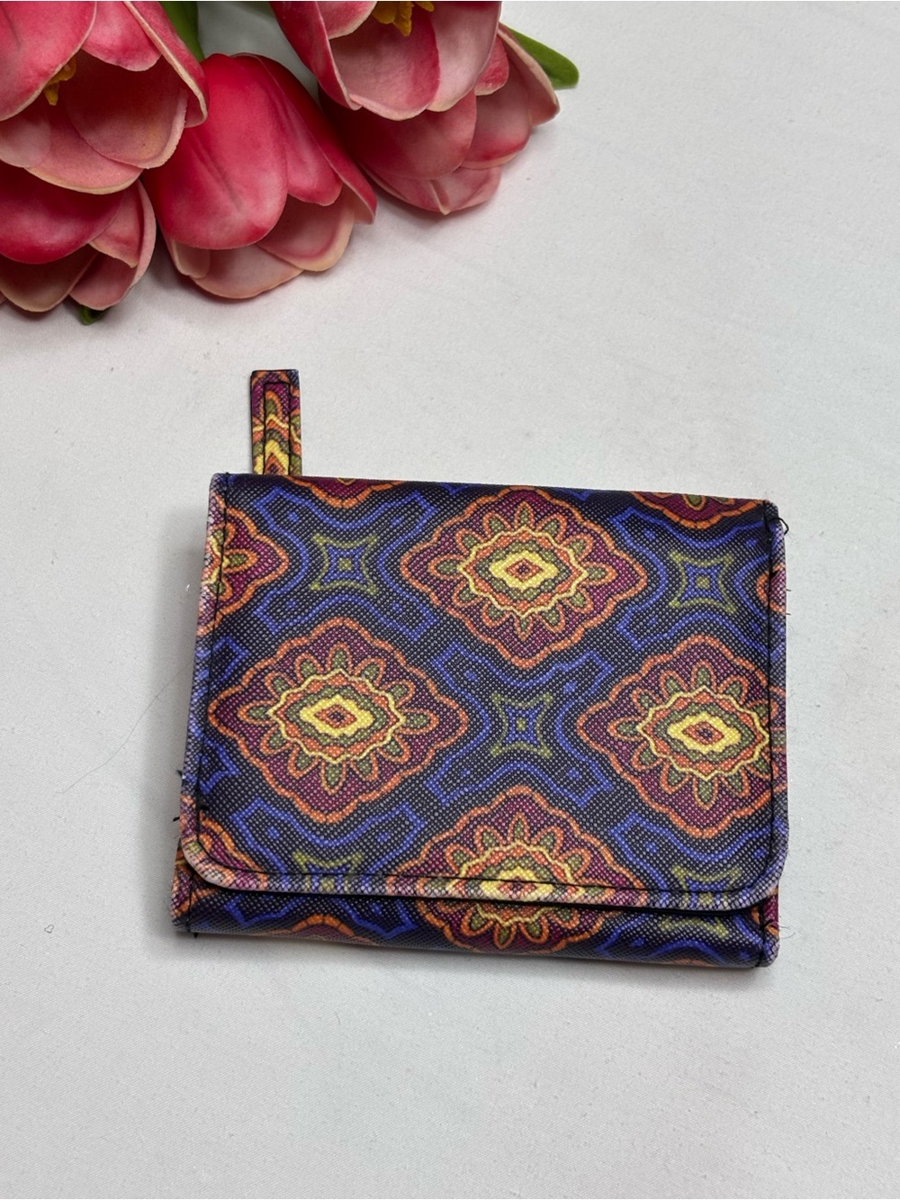 Safe Keeper Multi-Pattern Trifold
Wallet with RFID Blocking &
Zipper Pocket